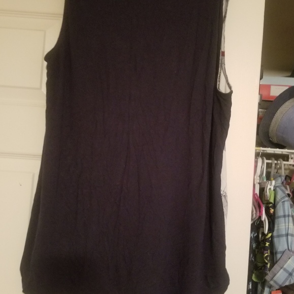 Sleeveless print blouse - Picture 2 of 2